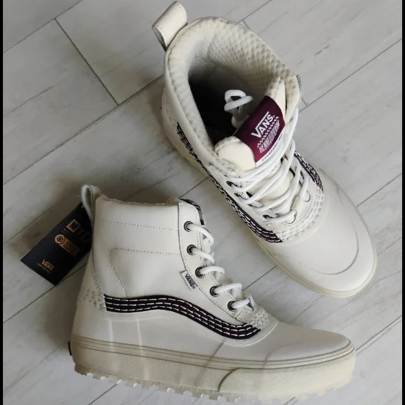 VANS x BENNY URBAN NEW MTE Standard Mid Snow Boots - Picture 2 of 11